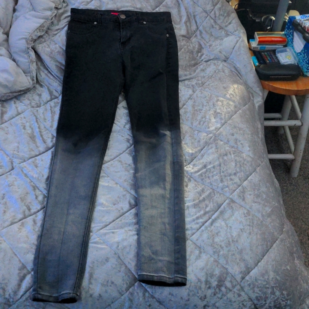 TINSELTOWN DENIM CO. COUTURE - 3TONE BLACK/GRAY/WHITE JEGGINGS SIZE: 3